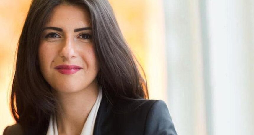 Alman kabinesinde bir Türk: Serap Güler