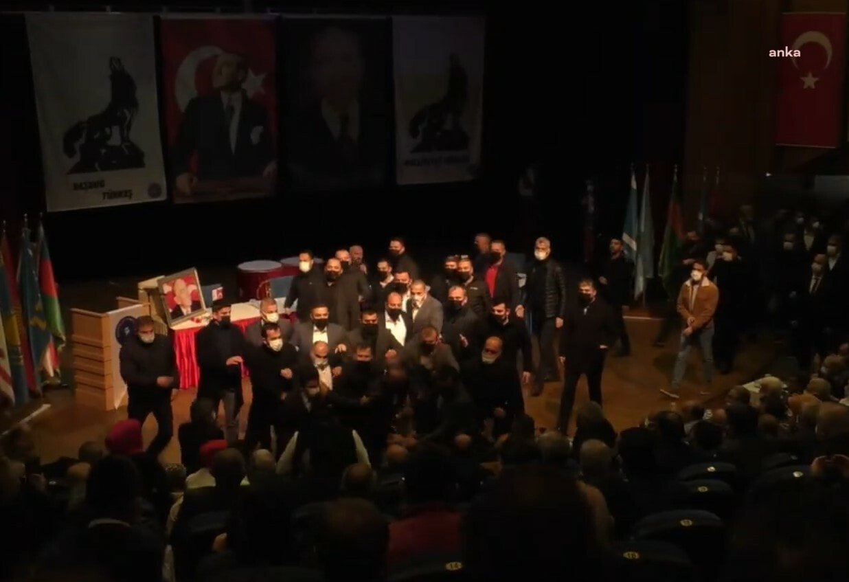 Alparslan Türkeş anmasını basmışlardı! MHP İl Başkanı dahil 12 kişiye hapis cezası