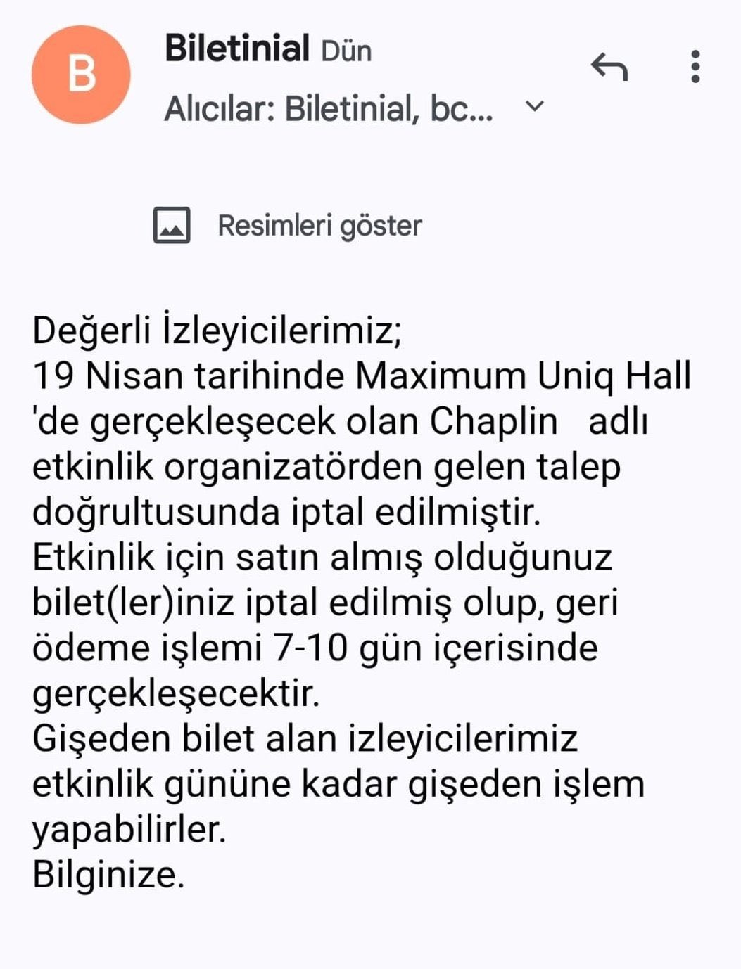 Aybüke Pusat'a bir engel daha! Bu kez de tiyatro oyunu iptal edildi