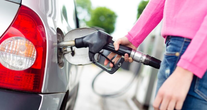 Benzine bu gece zam geliyor
