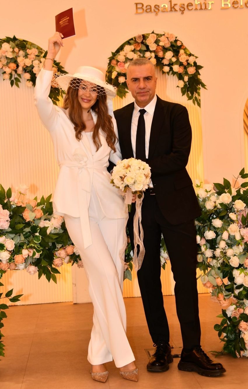 Berdan Mardini 15 yaş küçük sevgilisiyle sessiz sedasız evlendi