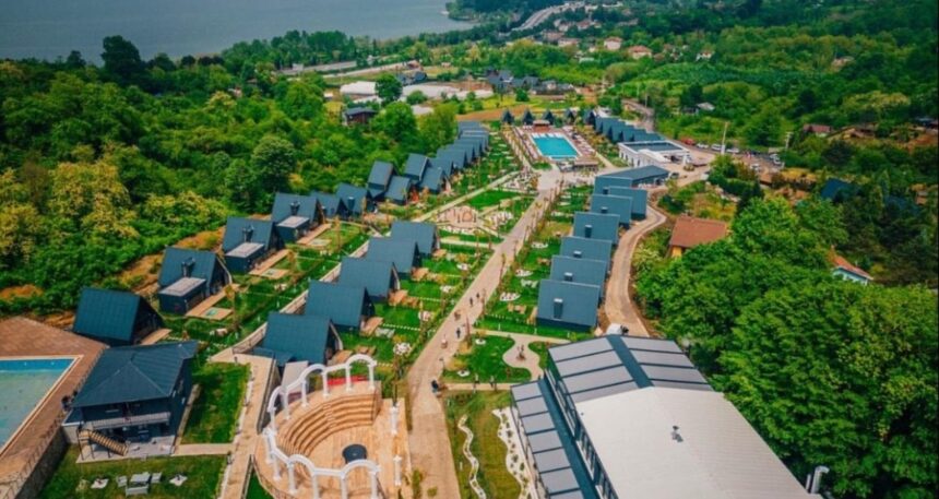 Bungalovdaki gizli kamera skandalında yeni gelişme: Konaklayanların özel görüntüleri patrondan çıktı