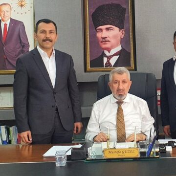 CHP’den istifa edip AKP’ye geçmişti: İlk icraatı andımızı indirmek oldu