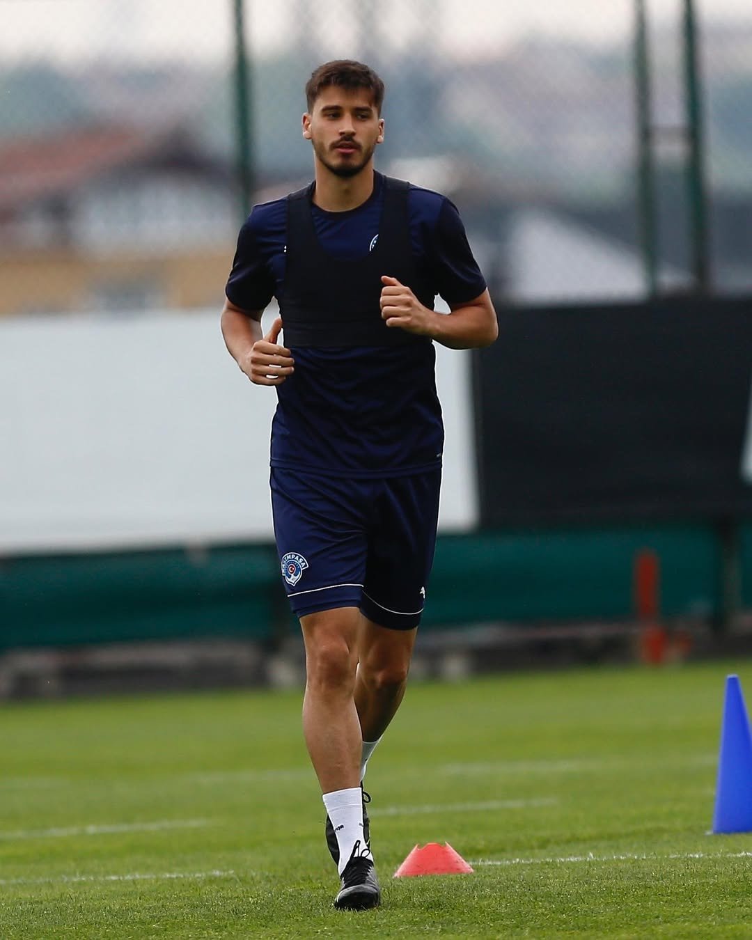 Danla Bilic'in eski sevgilisi zannedilen futbolcu Berk Çetin isyan etti