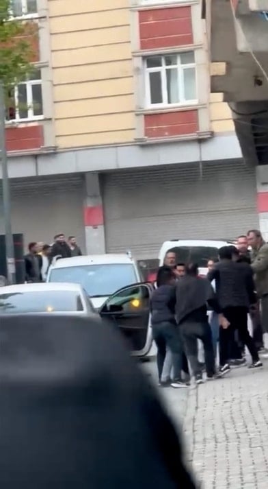 Deprem korkusu bile magandaları durduramıyor! Depremden kaçtı, kurşuna yakalandı: 14 yaşındaki vuruldu