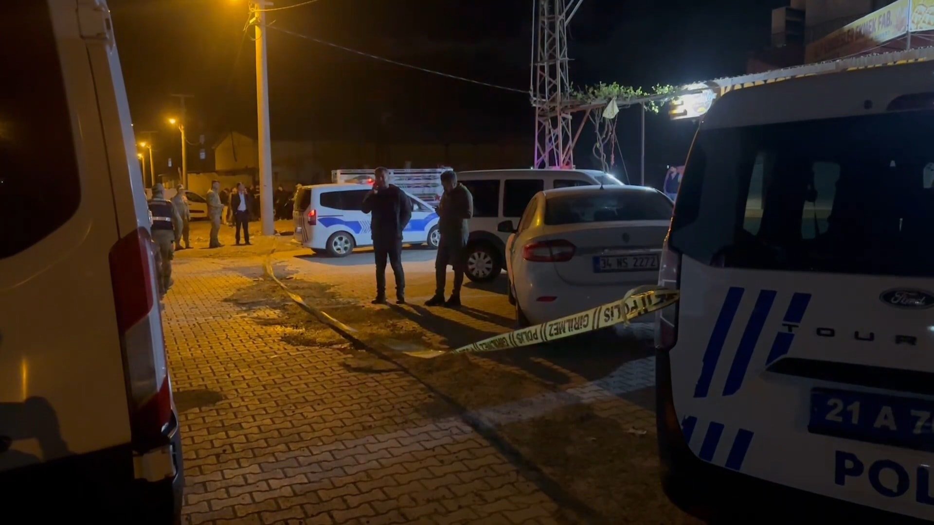 Diyarbakır'da iki aile arasında meydan savaşı: 5 yaralı