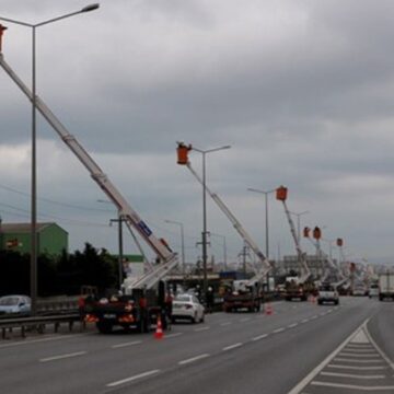 Elektrik dağıtım şirketleri, sokak lambalarından da para bastı