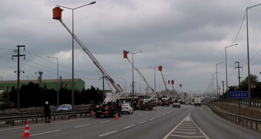 Elektrik dağıtım şirketleri, sokak lambalarından da para bastı