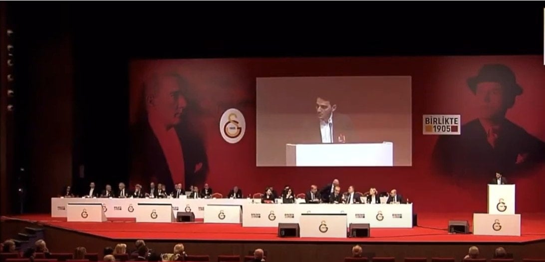 Galatasaray toplantısına 'İmamoğlu' tepkisi damga vurdu! 3 kez konuşması kesildi
