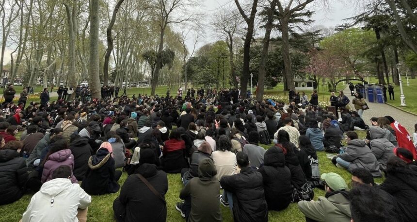 Gülhane Parkı’nda toplanan 43 genç gözaltına alındı