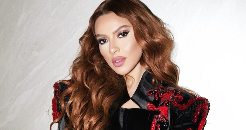 Hadise ‘köpeğini otelde bırakıp gitti’ iddiasını yalanladı