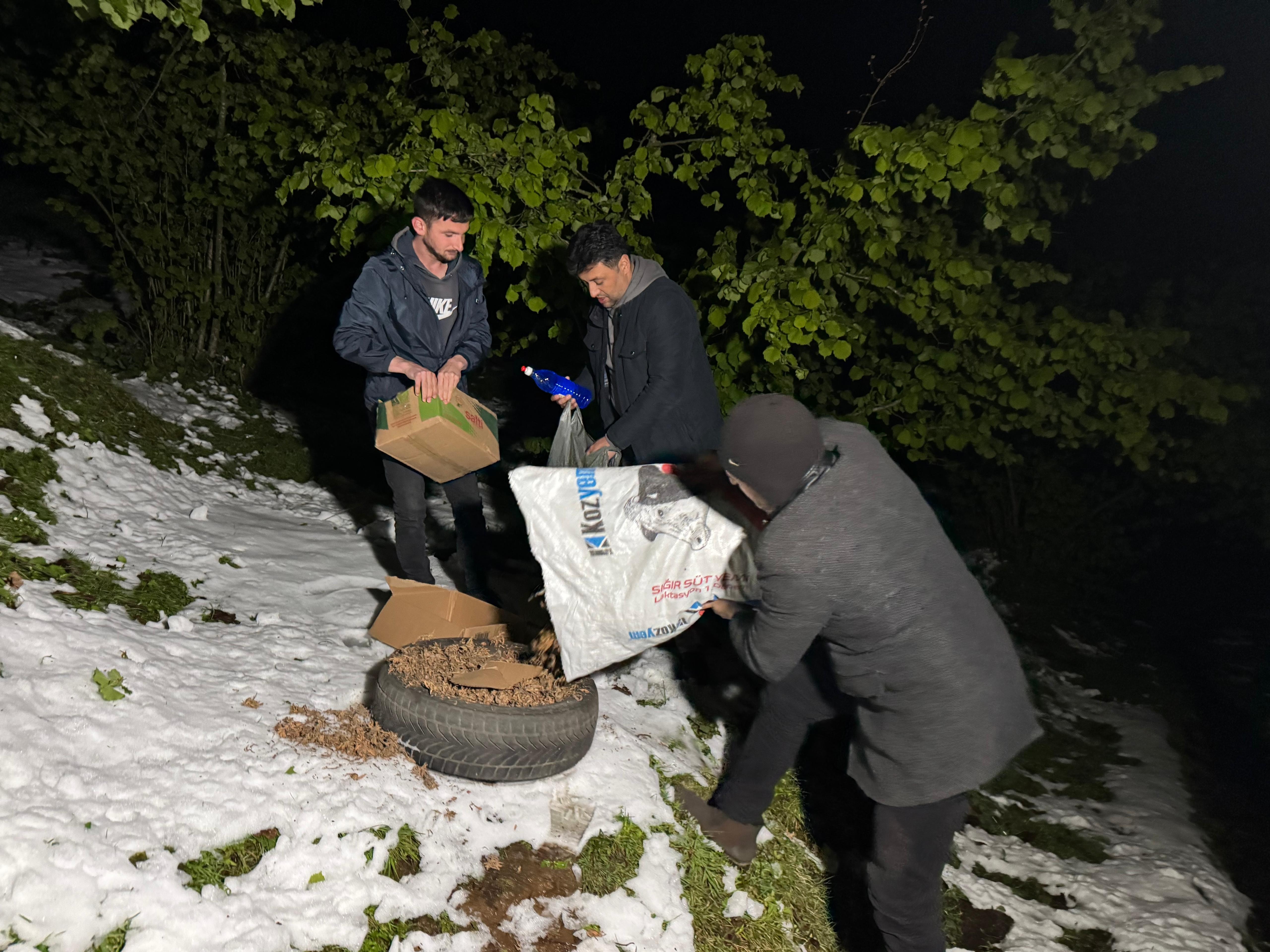Hasat başladı: Tarladaki mahsul servet değerinde olunca gece gündüz başında nöbet tutuldu