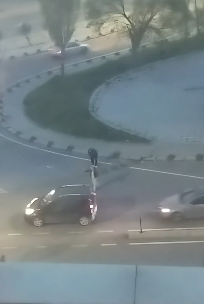 'Hastaneden çıktık' yalanıyla dilenirken zabıtaya yakalandılar