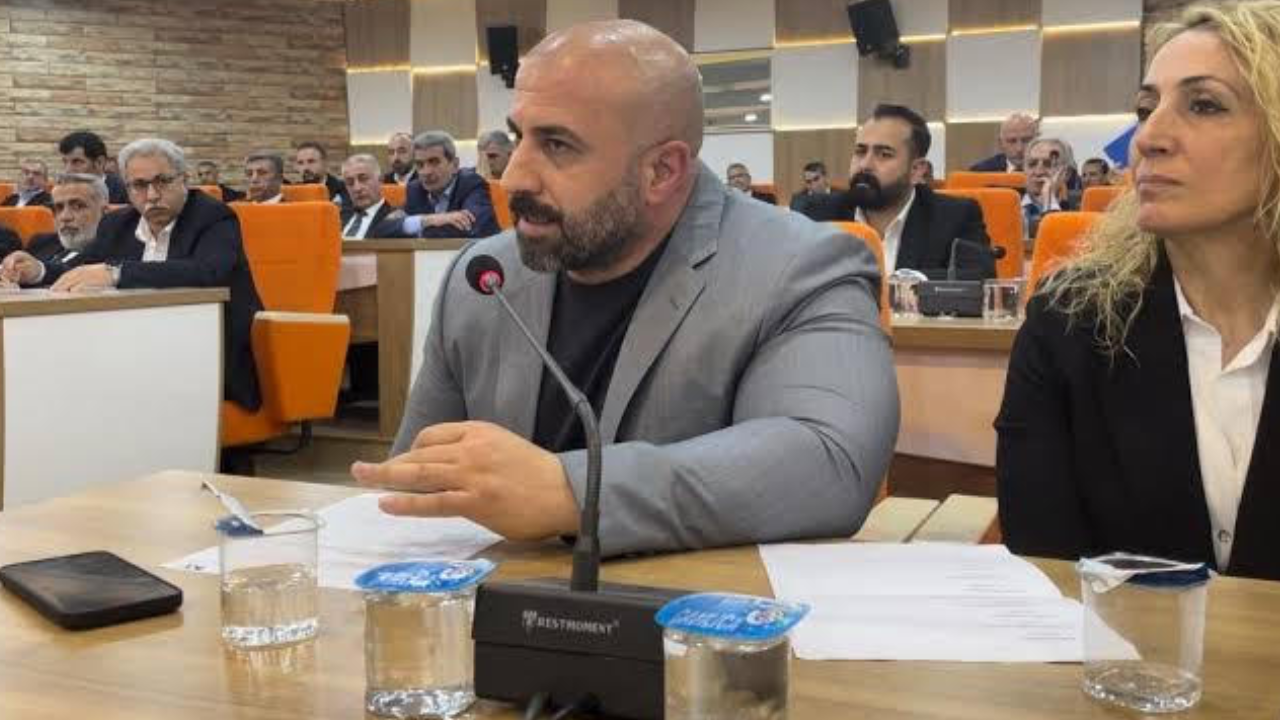 İmza kampanyasını engellemek isteyen AVM yönetime tepki: Bir boykotluk ömrünüz var