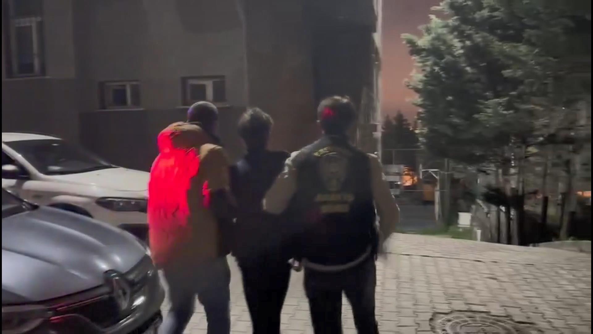 İstanbul'da korkunç cinayet: Önce sevgilisine saldırdı sonra annesini öldürdü