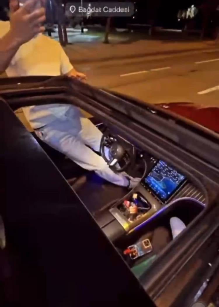 İstanbul'un ünlü caddesinde skandal görüntüler