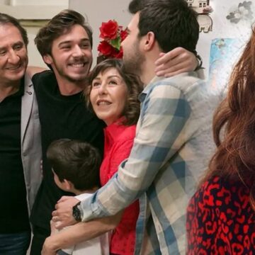 ‘Kardeşini’ askere uğurladı! ‘Onur’la hayat geçirdiğim için çok mutluyum’