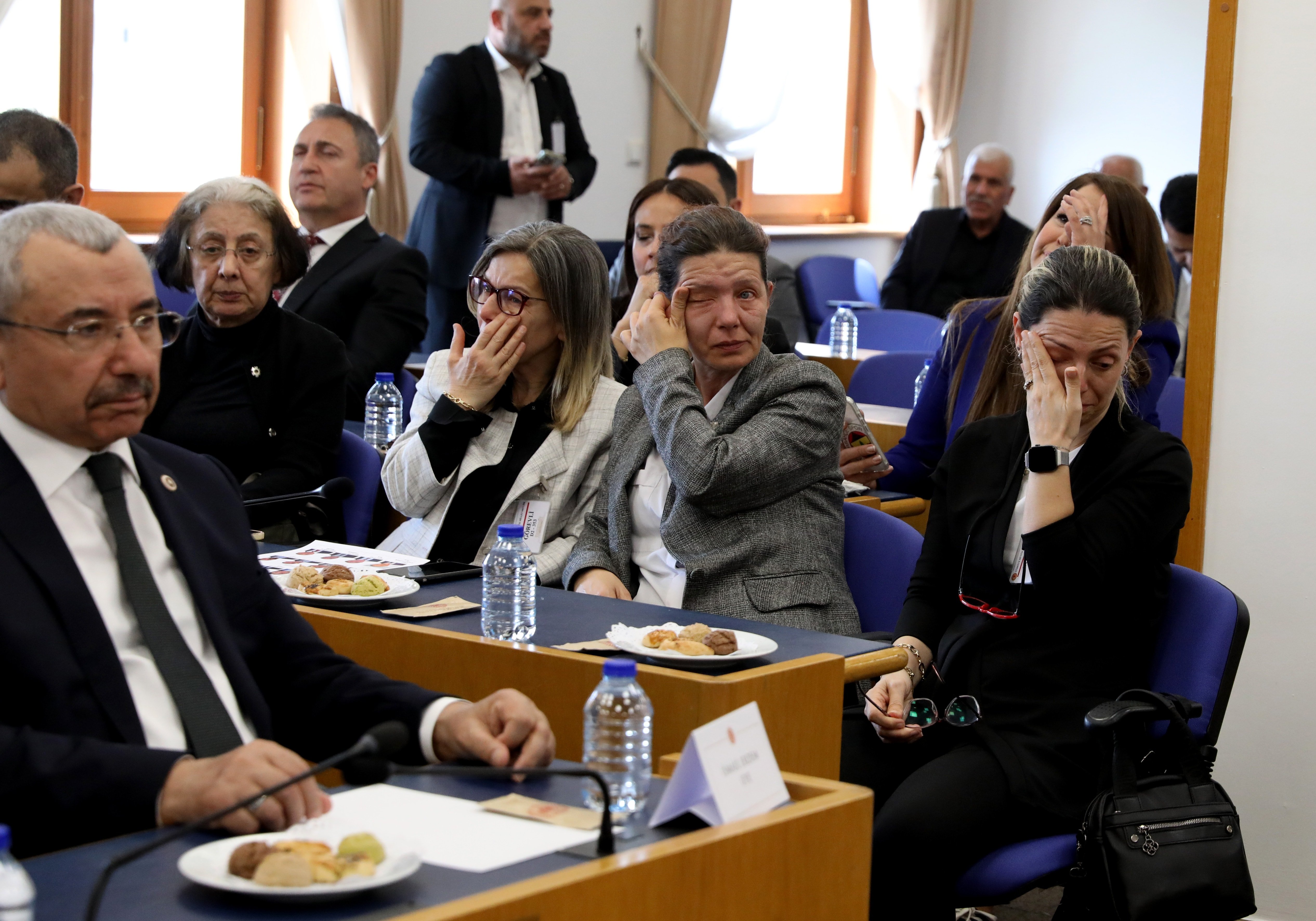 Kartalkaya faciasında ailesini kaybeden Duygu Can: "Birisi ‘Vali Bey üzülüyor, burada ağlama’ dedi"
