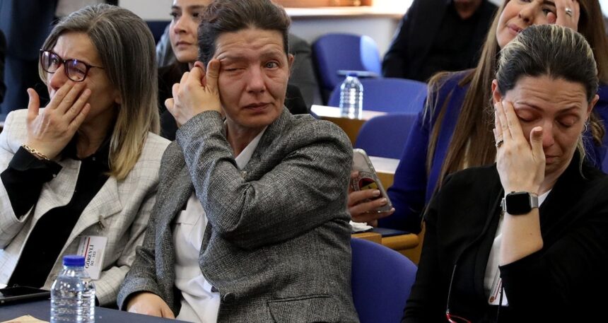 Kartalkaya faciasında ailesini kaybeden Duygu Can: “Birisi ‘Vali Bey üzülüyor, burada ağlama’ dedi”