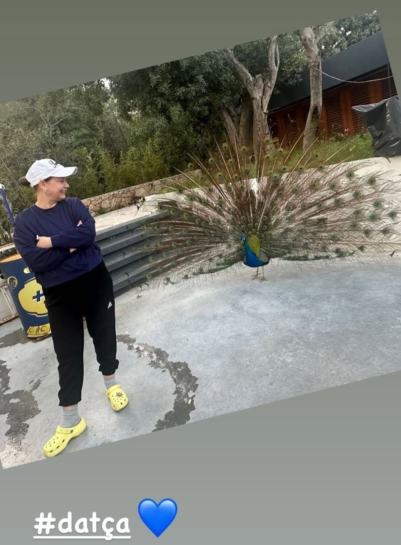 'Kızılcık Şerbeti'nden ayrıldı, soluğu orada aldı