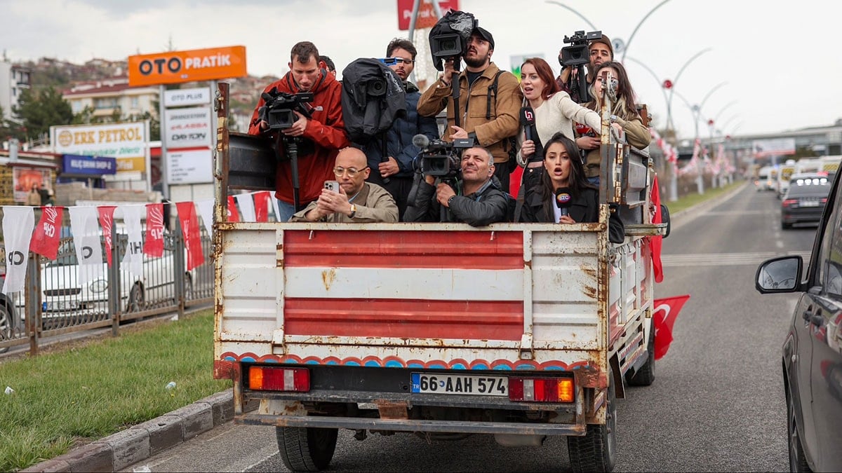 Koşan gazeteciler-uçan gazeteciler