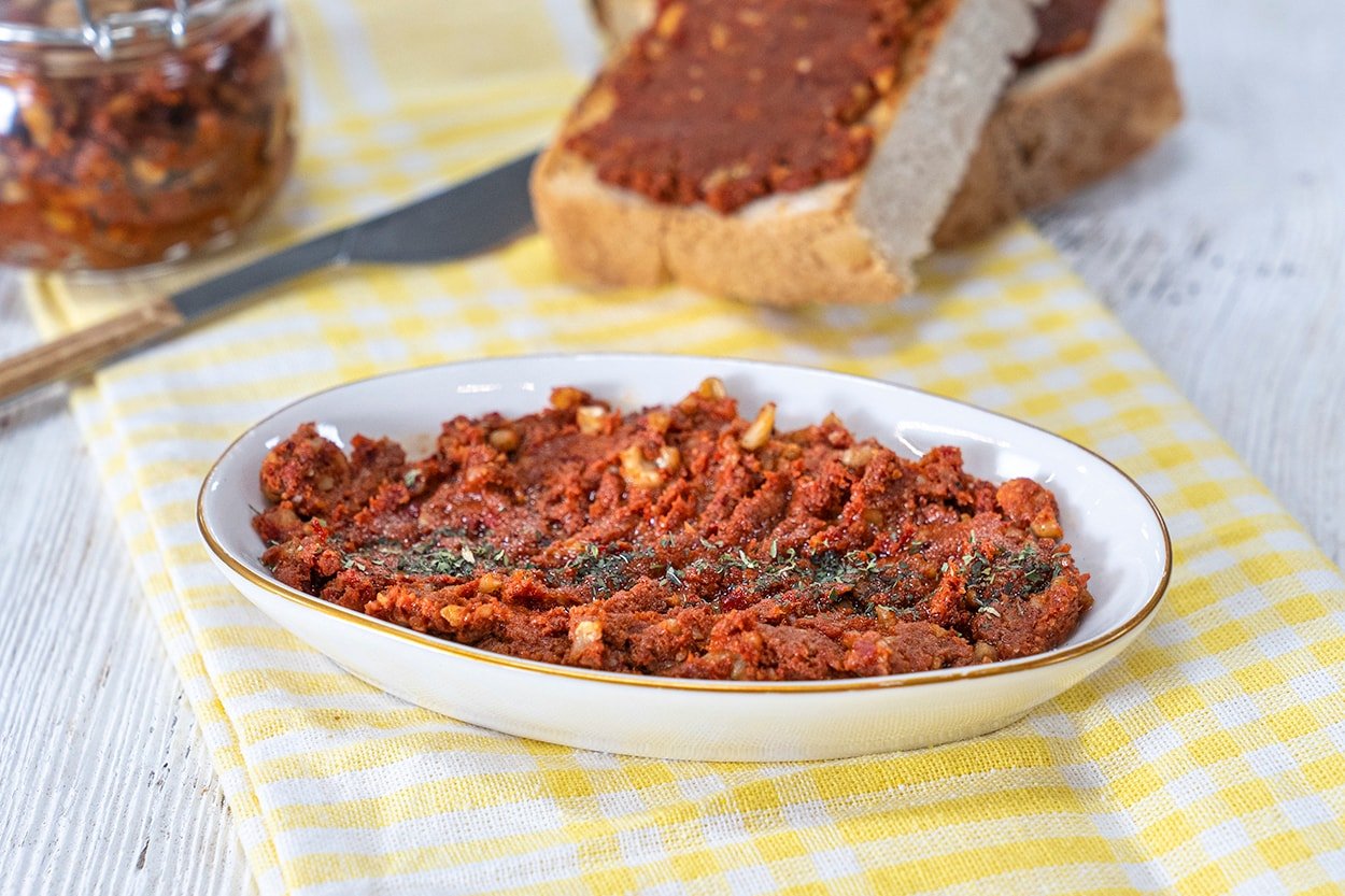 Lahmacunda eşek eti, acukada kanserojen boya çıktı