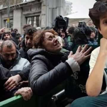 Minguzzi ailesini yayına çıkarmak isteyen gazeteciye tehdit!