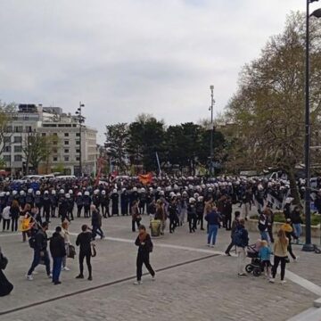 Üniversitelilerin Saraçhane yürüyüşüne engel! Beyazıt’ta polis ablukası
