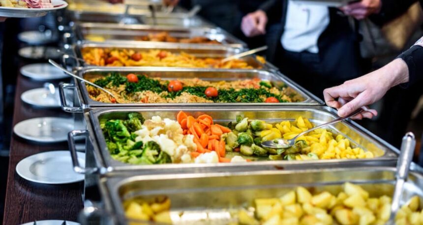 Yemek firması iş yerlerine eşek eti dağıttı