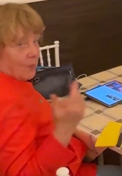 16 yıl Almanya'da başbakanlık yapan Merkel nerede görüldü