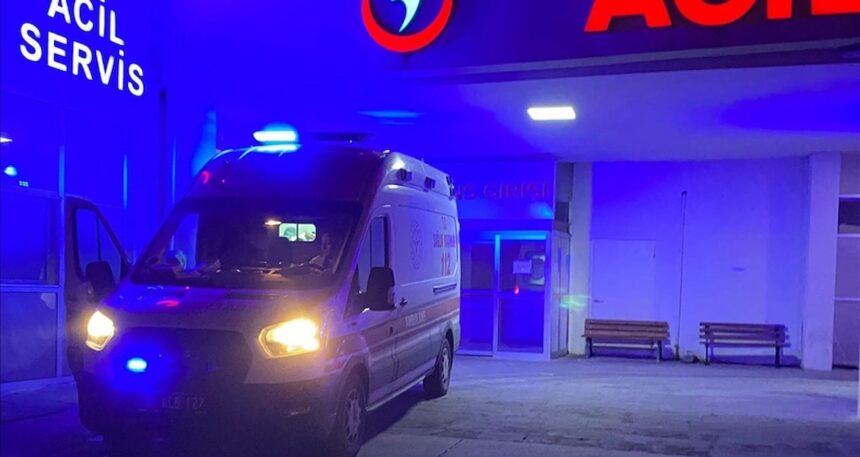 40 liseli kantinde yedikleri tavuk dönerden zehirlendi