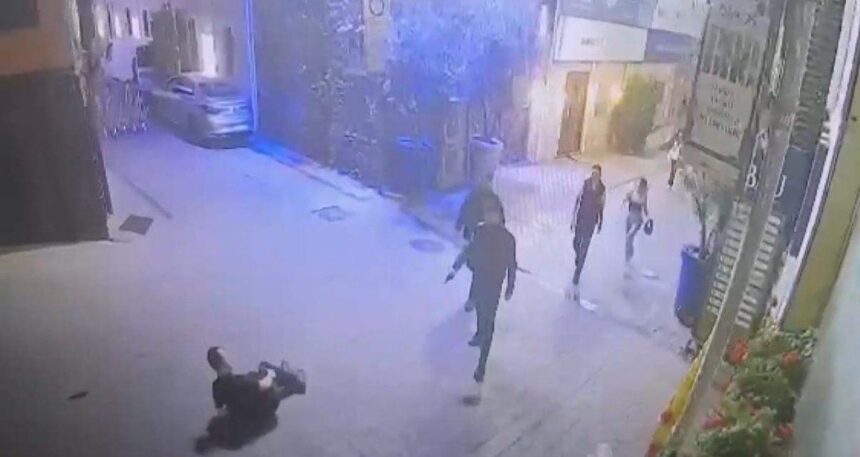 5 el ateş etti, kanlar içinde yerde bırakıp kaçtı!