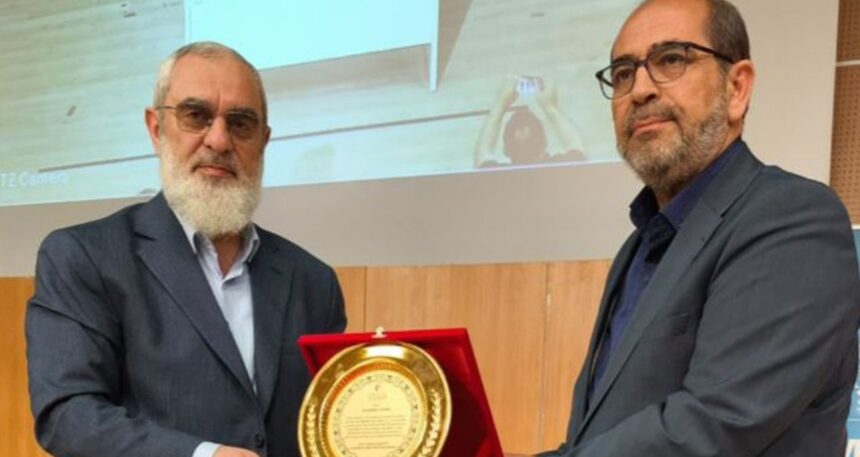 “6 yaşındaki çocuk evlenebilir” diyen Nurettin Yıldız’a İl Milli Eğitim Müdürü ve müftüden plaket!