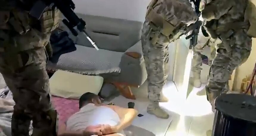 Adana silah kaçakçılığı operasyonu: 21 kişi tutuklandı