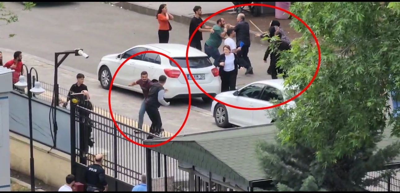 Adliye önünde sopalı, tekmeli ve yumruklu kavga çıktı