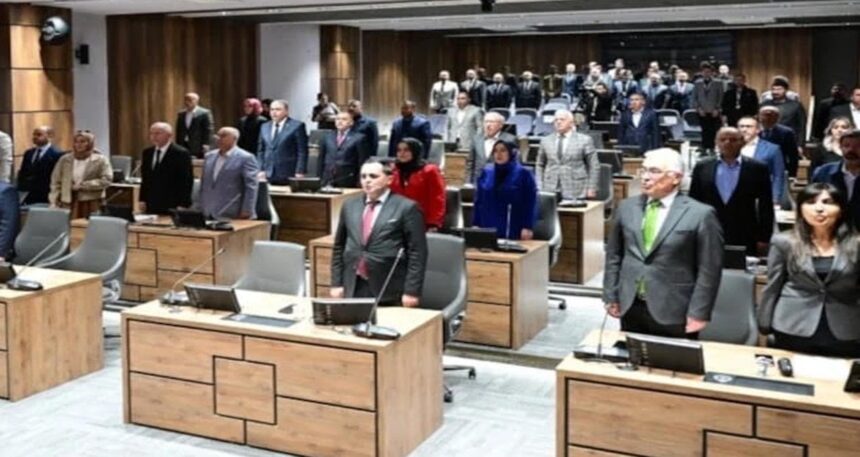 AKP’li başkanın hukuksuz reddi, CHP’nin direnişiyle aşıldı