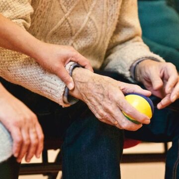 Alzheimer hastaları için bileklik geliştirildi