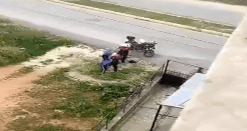 Antalya’da bir kişiyi döven 2 polis görevden uzaklaştırıldı