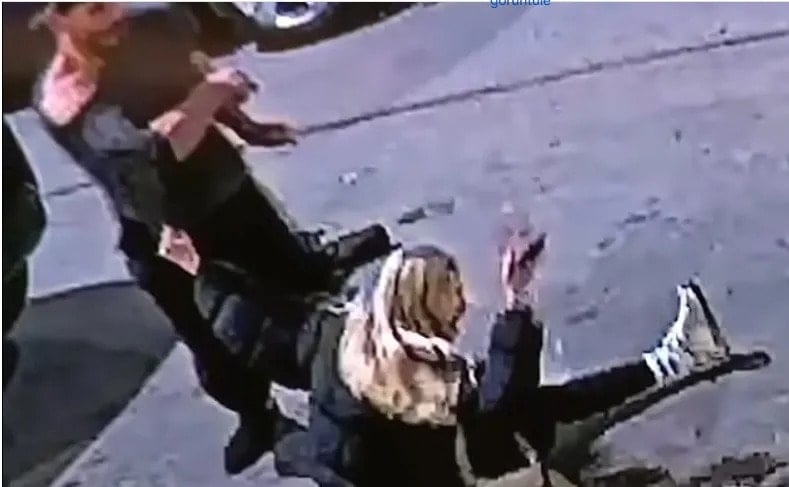 Aracıma dokundun kavgası kanlı bitti! Ünlü emlakçı öldürüldü