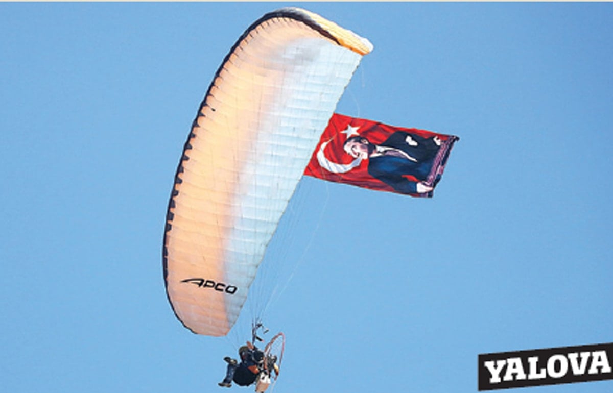 Atatürk gençliği emanete sahip çıktı
