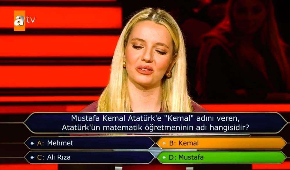 Atatürk sorusuna verdiği cevapla linç edilen genç kadın