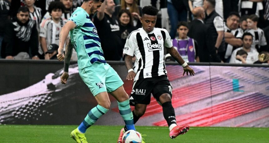 Beşiktaş üçüncülük şansını mucizeye bıraktı