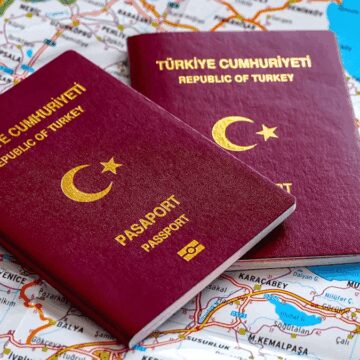 Binlerce insan Türk olmaktan vazgeçiyor!