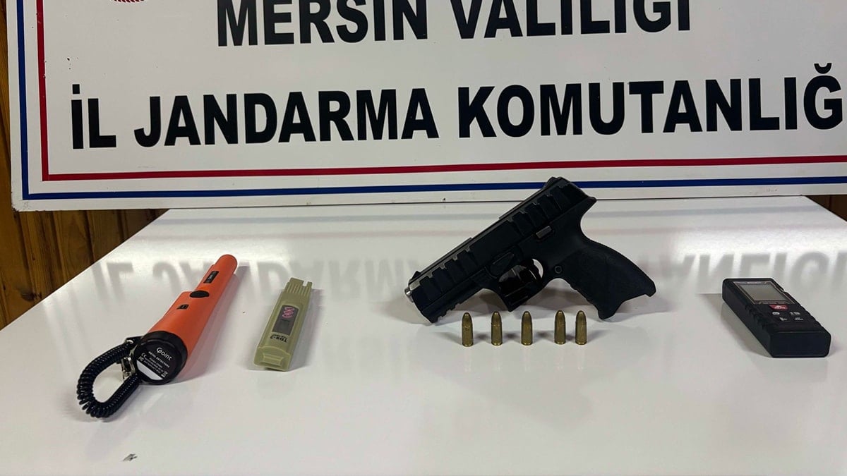 Bu da oldu! Eski vali ile emekli albay define ararken yakalandı