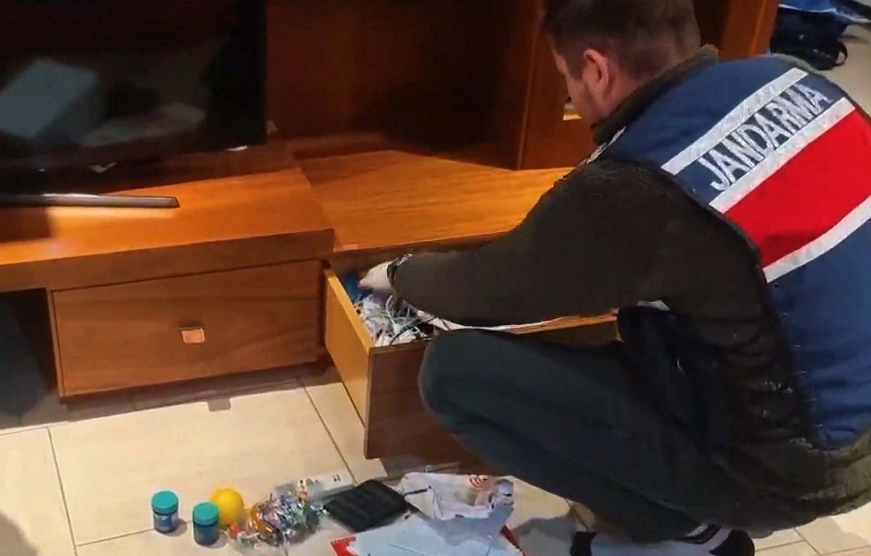 Çanakkale'de tefeci operasyonunda 7 kişi tutuklandı