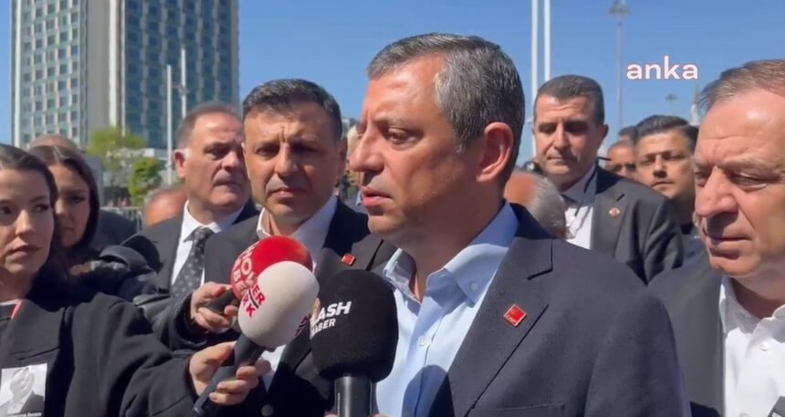 CHP lideri Özel’den AKM’de Önder mesajı: ‘Hepimizin ona çok ihtiyacı olduğu bir zamanda kaybettik’
