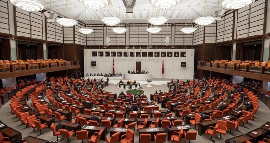 CHP Meclis’te görev alacak isimler için seçim yapacak