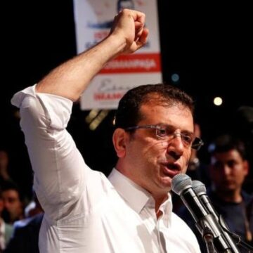 CHP’den İmamoğlu’na destek: Profillerine teker teker değiştirdiler!