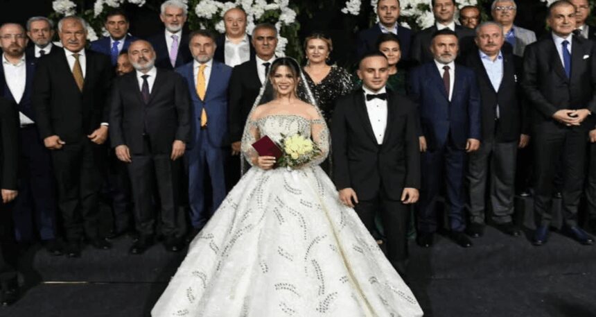 chpli-baskanlar-akpnin-dugununde-akpliler-nikahi-zeydan-baskana-kiydirmadilar-xYbENJa8.jpg CHP’li başkanlar AKP’nin düğününde: AKP’liler nikahı Zeydan Başkan’a kıydırmadılar