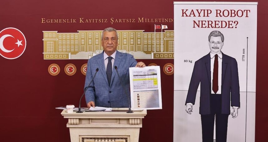 CHP’li Hasan Öztürkmen: Melih Gökçek robotu nerede?